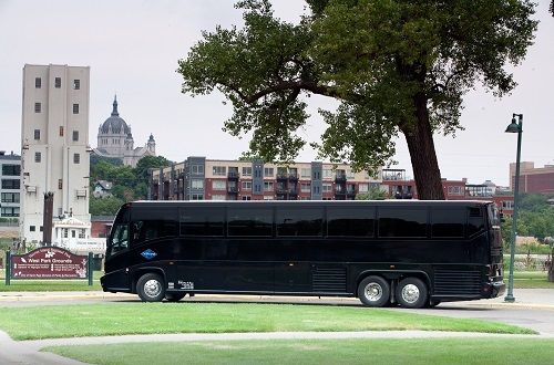 Luxury Motorcoach 